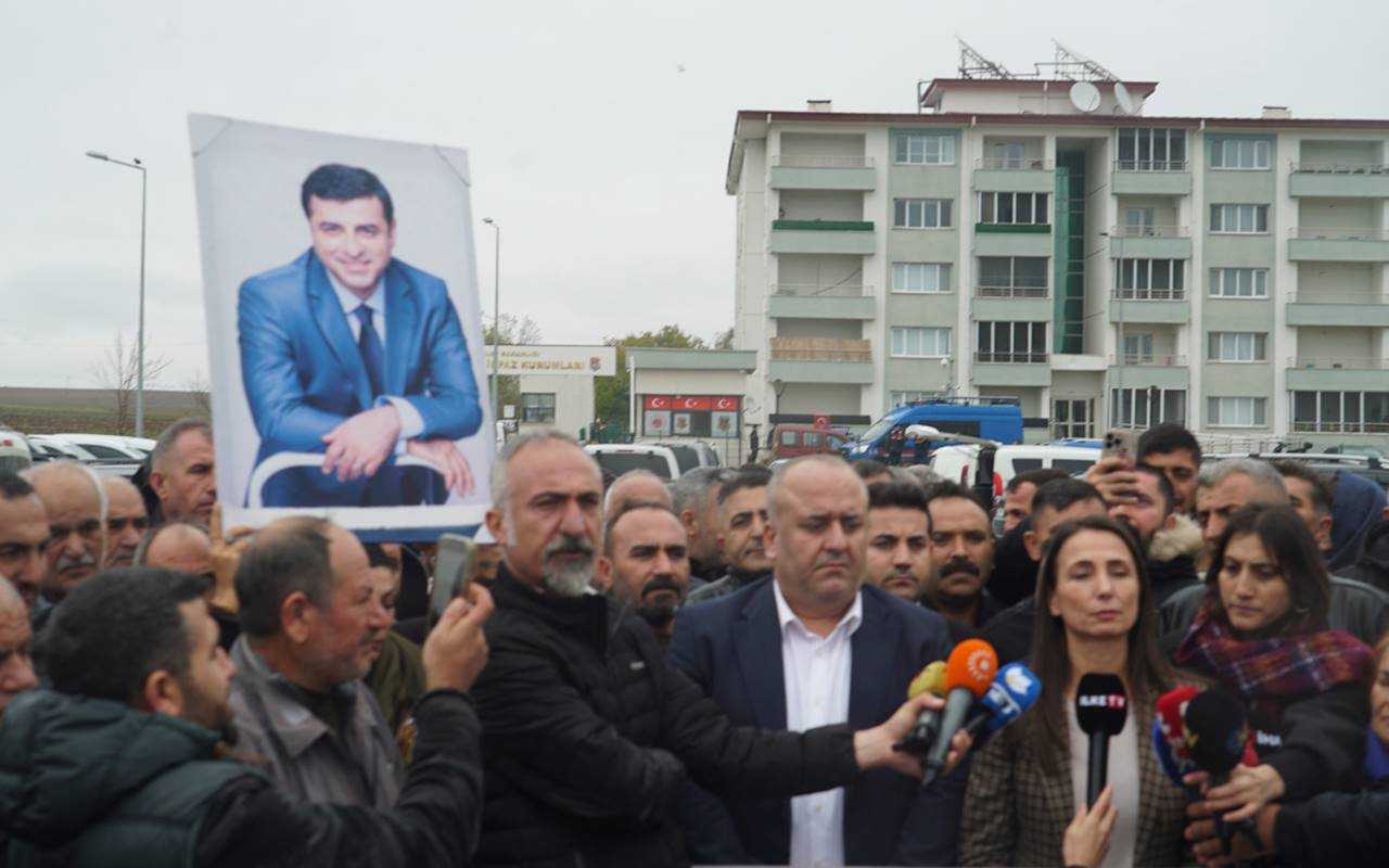 Cezaevinden Mesaj: 50 Yıllık Çatışmada Yeni Sayfa Açılmalı 1 Cezaevinden Mesaj 50 Yillik Catismada Yeni Sayfa Acilmali 2