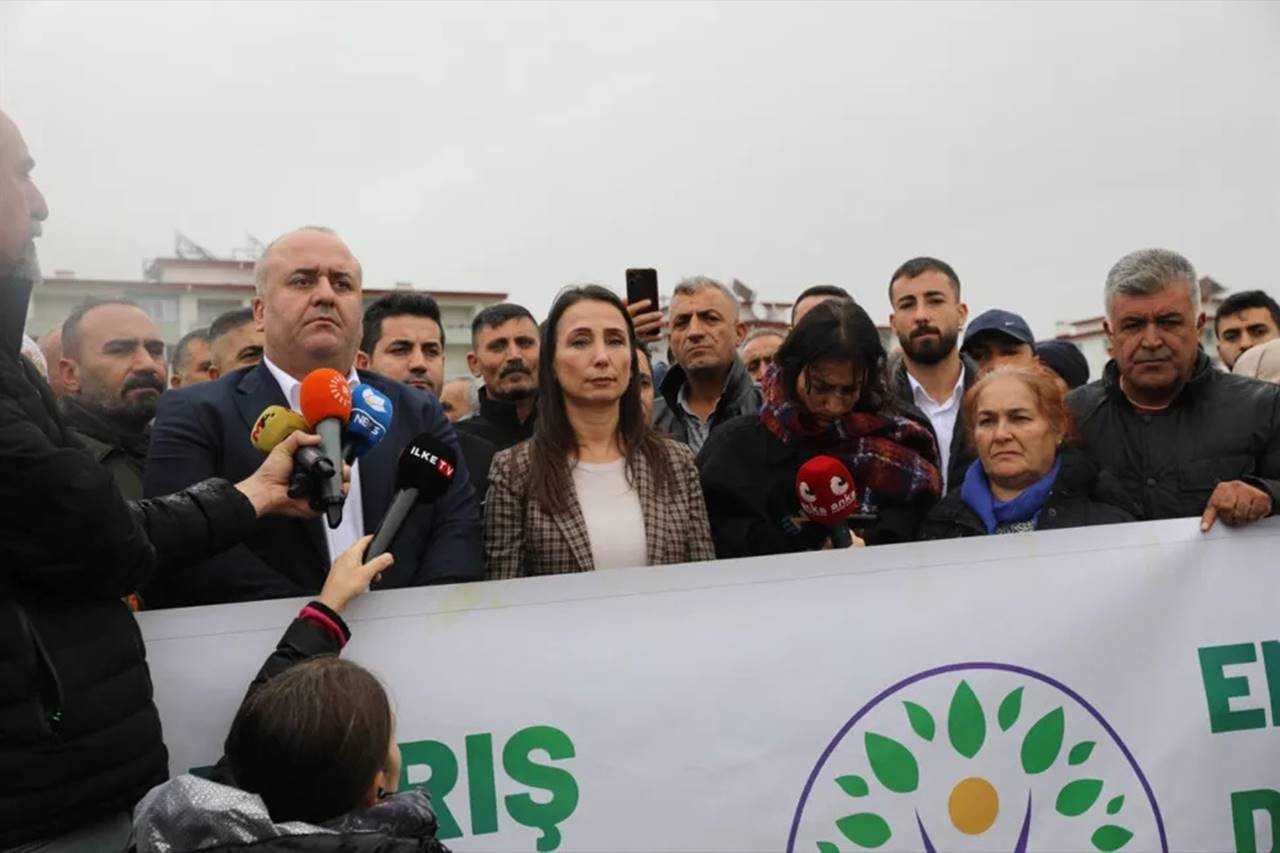 Cezaevinden Mesaj: 50 Yıllık Çatışmada Yeni Sayfa Açılmalı 2 Cezaevinden Mesaj 50 Yillik Catismada Yeni Sayfa Acilmali 3