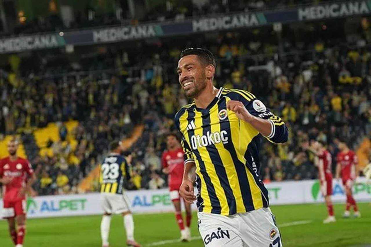 Fenerbahçe’de Gerginlik Bitmiyor: İrfan Can Kahveci Konuştu 2 Fenerbahcede Gerginlik Bitmiyor Irfan Can Kahveci Konustu 3