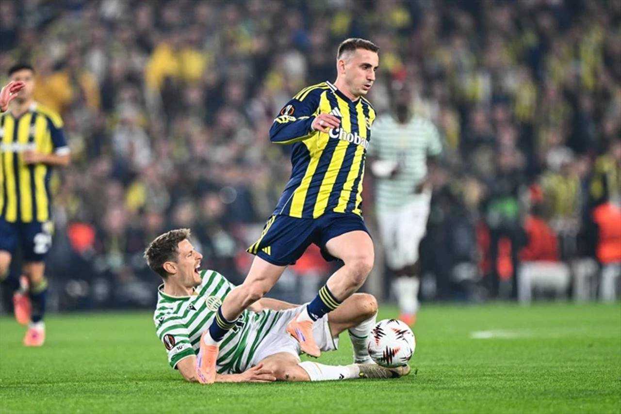 Fenerbahçe’den Derbi Öncesi Motivasyon Hamlesi 6 Fenerbahceden Derbi Oncesi Motivasyon Hamlesi 7