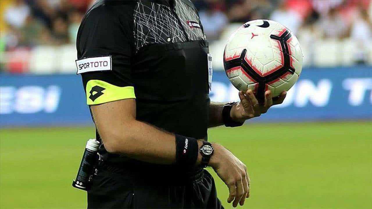 Futbolda Bahis Skandalı: Hakem ve Kulüp Yöneticilerine Gözaltı 7 Futbolda Bahis Skandali Hakem ve Kulup Yoneticilerine Gozalti 8