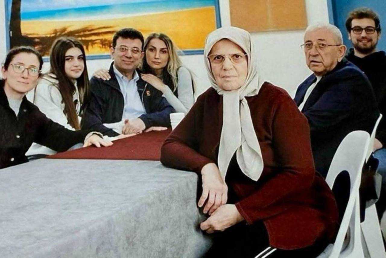İmamoğlu Ailesine Yurt Dışı Yasağı: İfade İçin Adliye’ye Geliyorlar 2 Imamoglu Ailesine Yurt Disi Yasagi Ifade Icin Adliyeye Geliyorlar 3