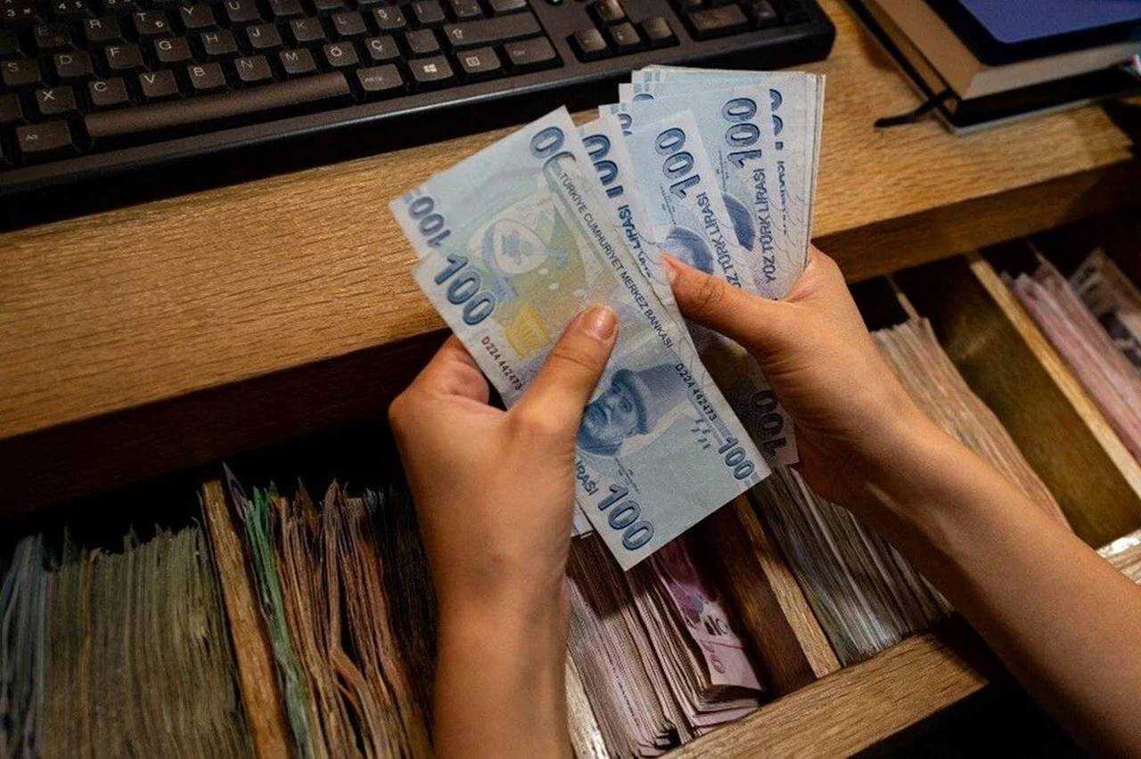 Memur ve Emekliye Zam Farkı Netleşiyor 3 Memur ve Emekliye Zam Farki Netlesiyor 4