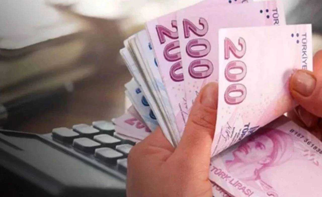 Milyonların Gözü Bu Formülde: Asgari Ücrete %25 Zam Sinyali 2 Milyonlarin Gozu Bu Formulde Asgari Ucrete 25 Zam Sinyali 3