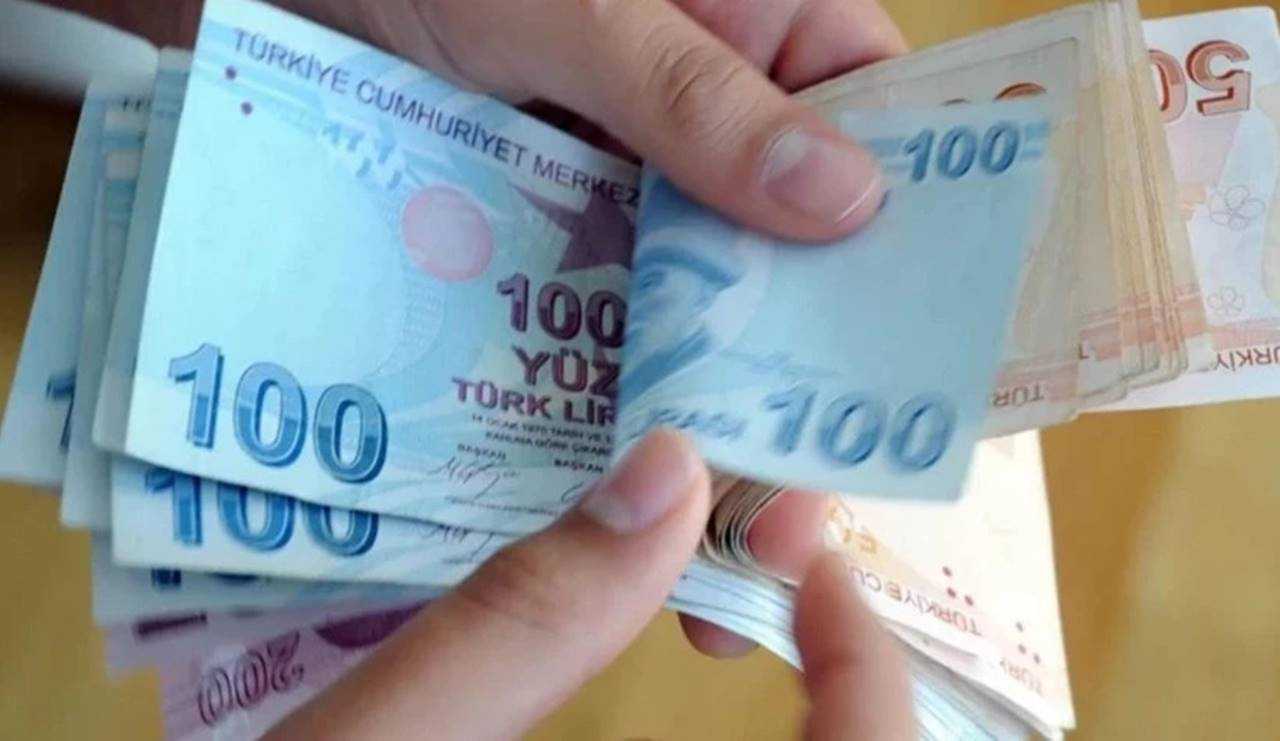 Milyonların Gözü Bu Formülde: Asgari Ücrete %25 Zam Sinyali 4 Milyonlarin Gozu Bu Formulde Asgari Ucrete 25 Zam Sinyali 5