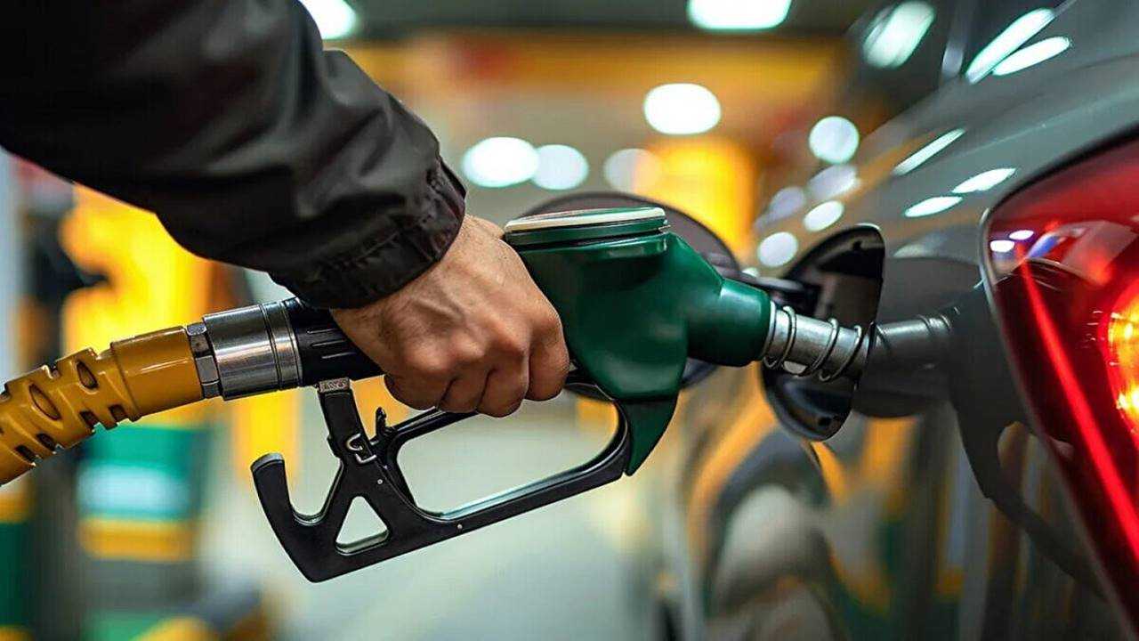 Motorinde Büyük Gece Yarısı İndirimi 3 Motorinde Buyuk Gece Yarisi Indirimi 4