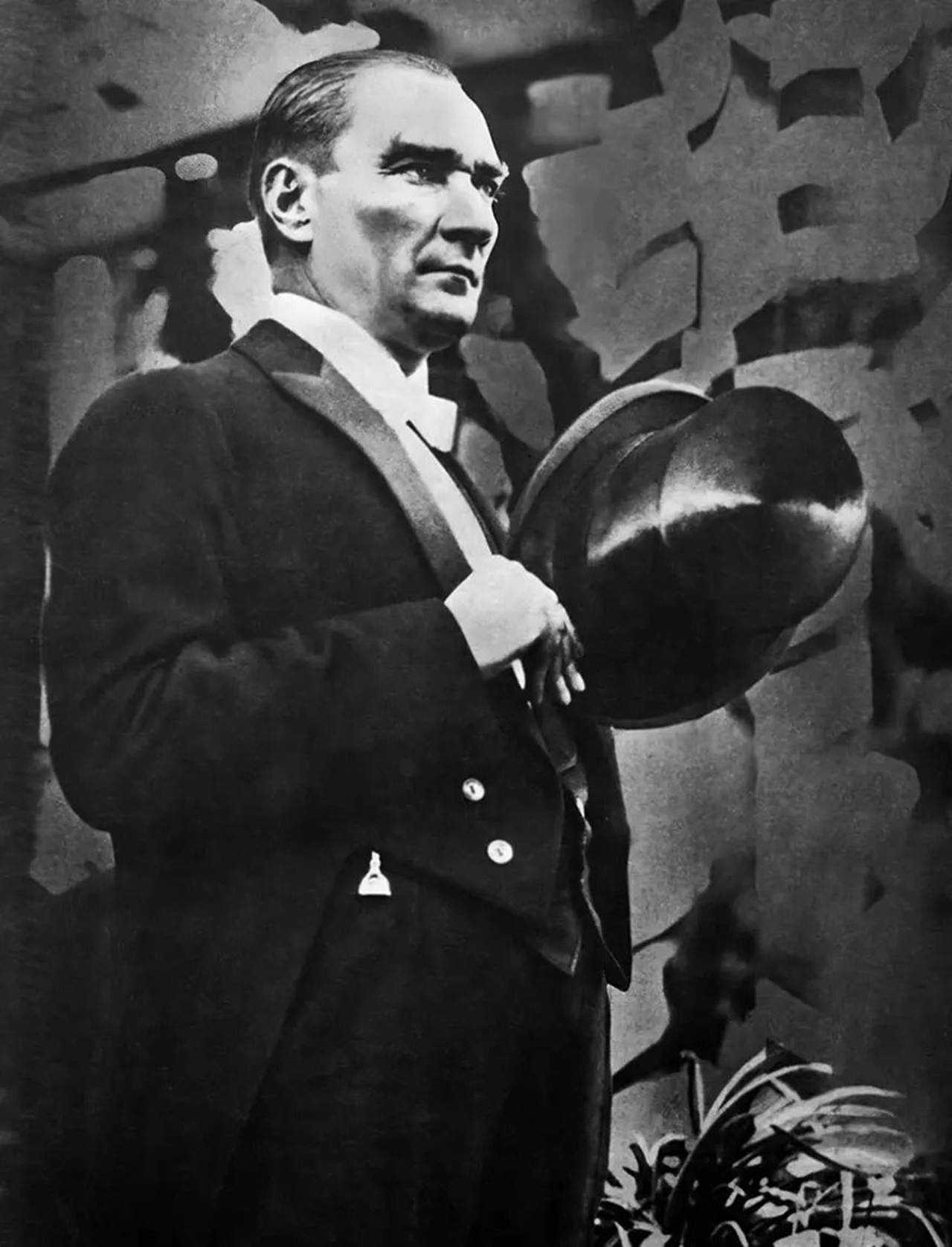 Mustafa Kemal Atatürk’ün Hayatı ve Mücadelesi 1 Mustafa Kemal Ataturkun Hayati ve Mucadelesi 2