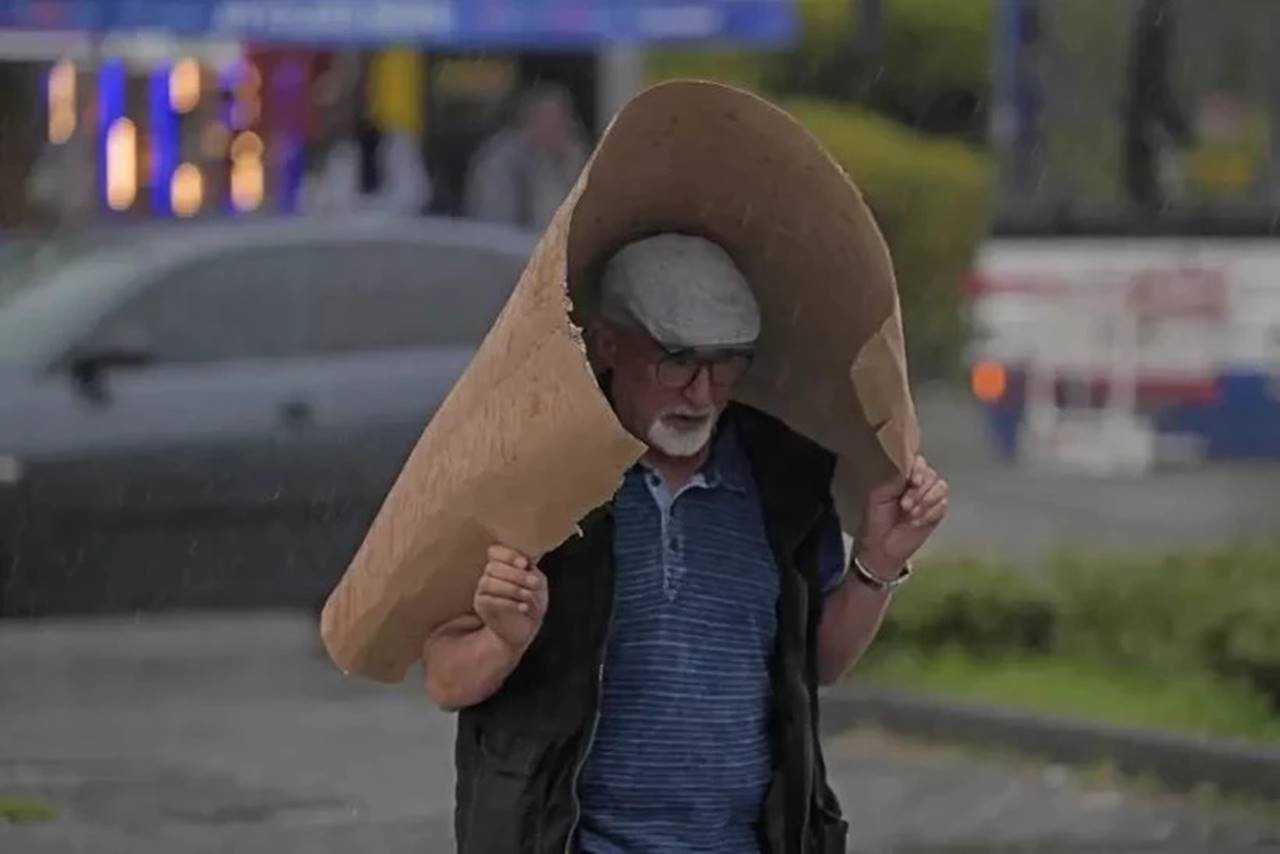 Sel ve Firtina Uyarisi Saganak Kapida 3