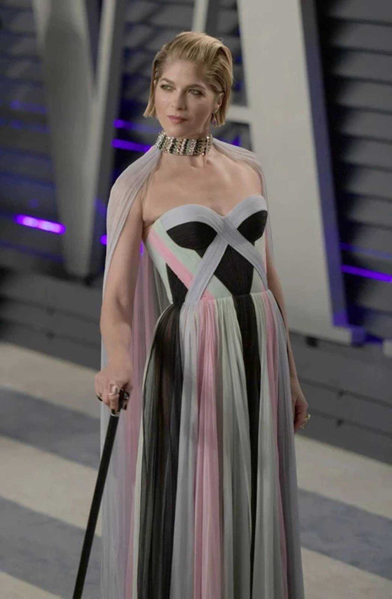 Selma Blair MS’e Karşı Zafer Kazandı 4 Selma Blair MSe Karsi Zafer Kazandi 5