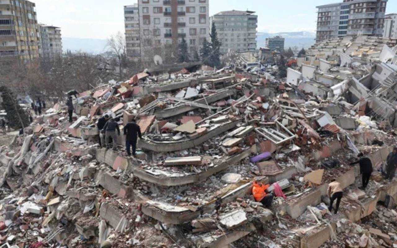 Sındırgı’da Deprem Fırtınası! Uzmandan Şaşırtan Açıklama 2 Sindirgida Deprem Firtinasi Uzmandan Sasirtan Aciklama 3