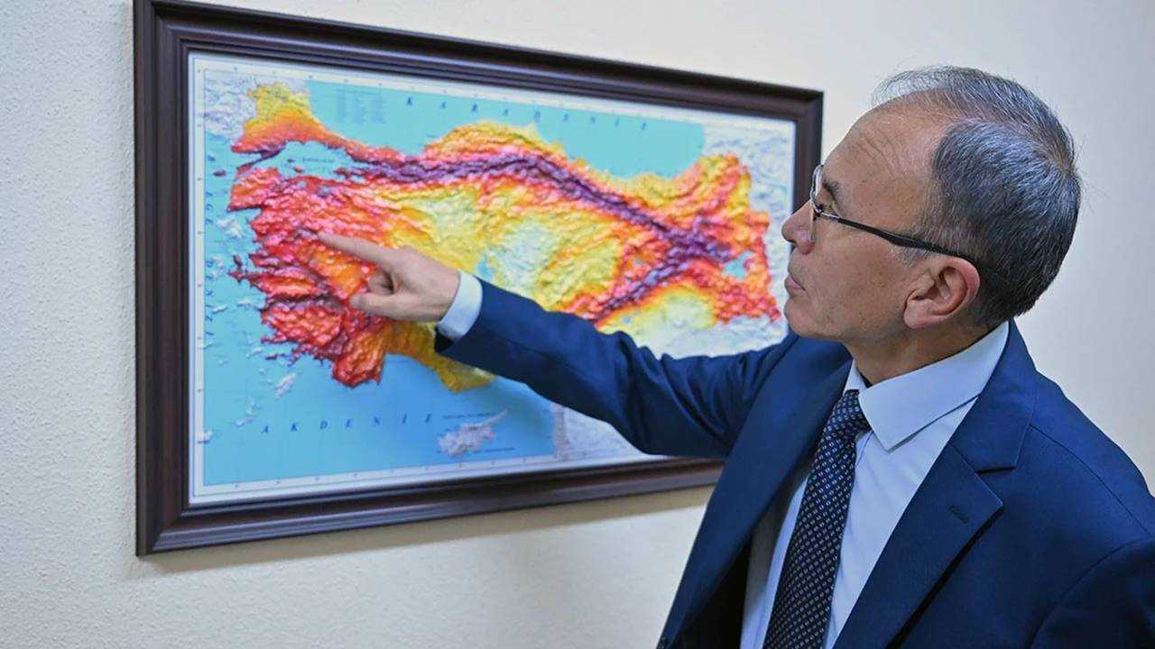 Sındırgı’da Tarihi Deprem Fırtınası: 3 Ayda 18 Bin Sarsıntı 1 Sindirgida Tarihi Deprem Firtinasi 3 Ayda 18 Bin Sarsinti 2