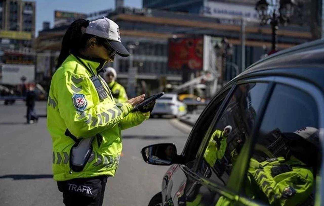 Yeni Trafik Yasası: Ceza Yağmuru Başlıyor 6 Yeni Trafik Yasasi Ceza Yagmuru Basliyor 7