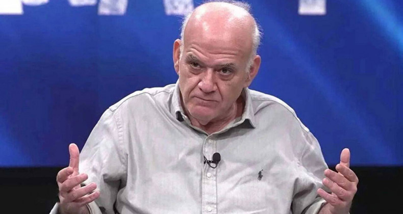 Ahmet Çakar Apar Topar Hastaneye Kaldırıldı