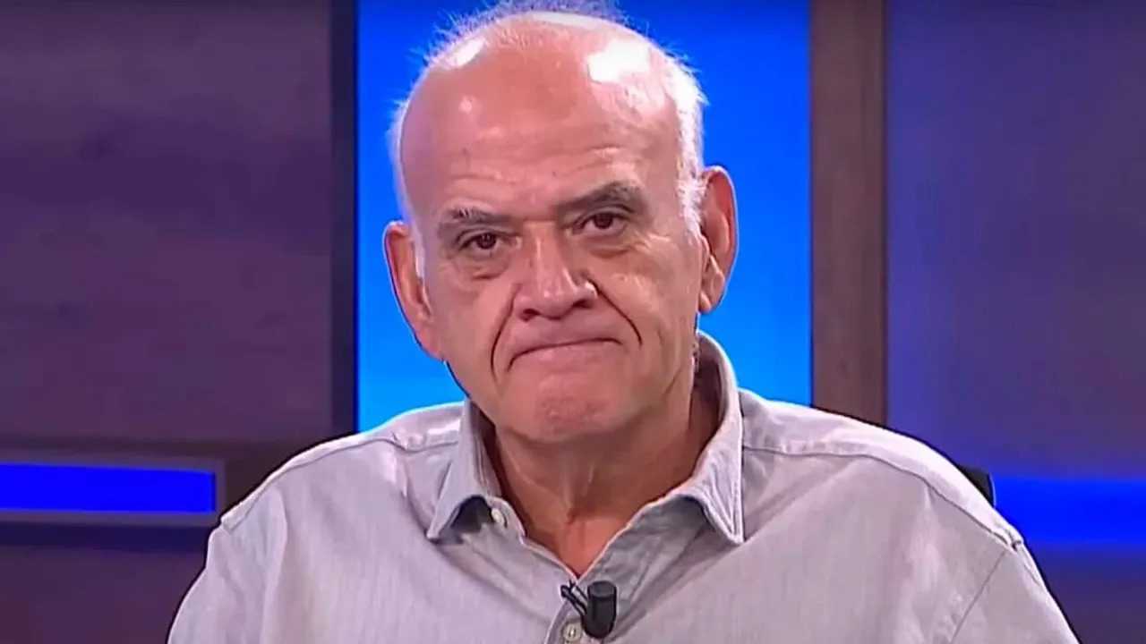 Ahmet Çakar Apar Topar Hastaneye Kaldırıldı 1 Ahmet Cakar Apar Topar Hastaneye Kaldirildi 2