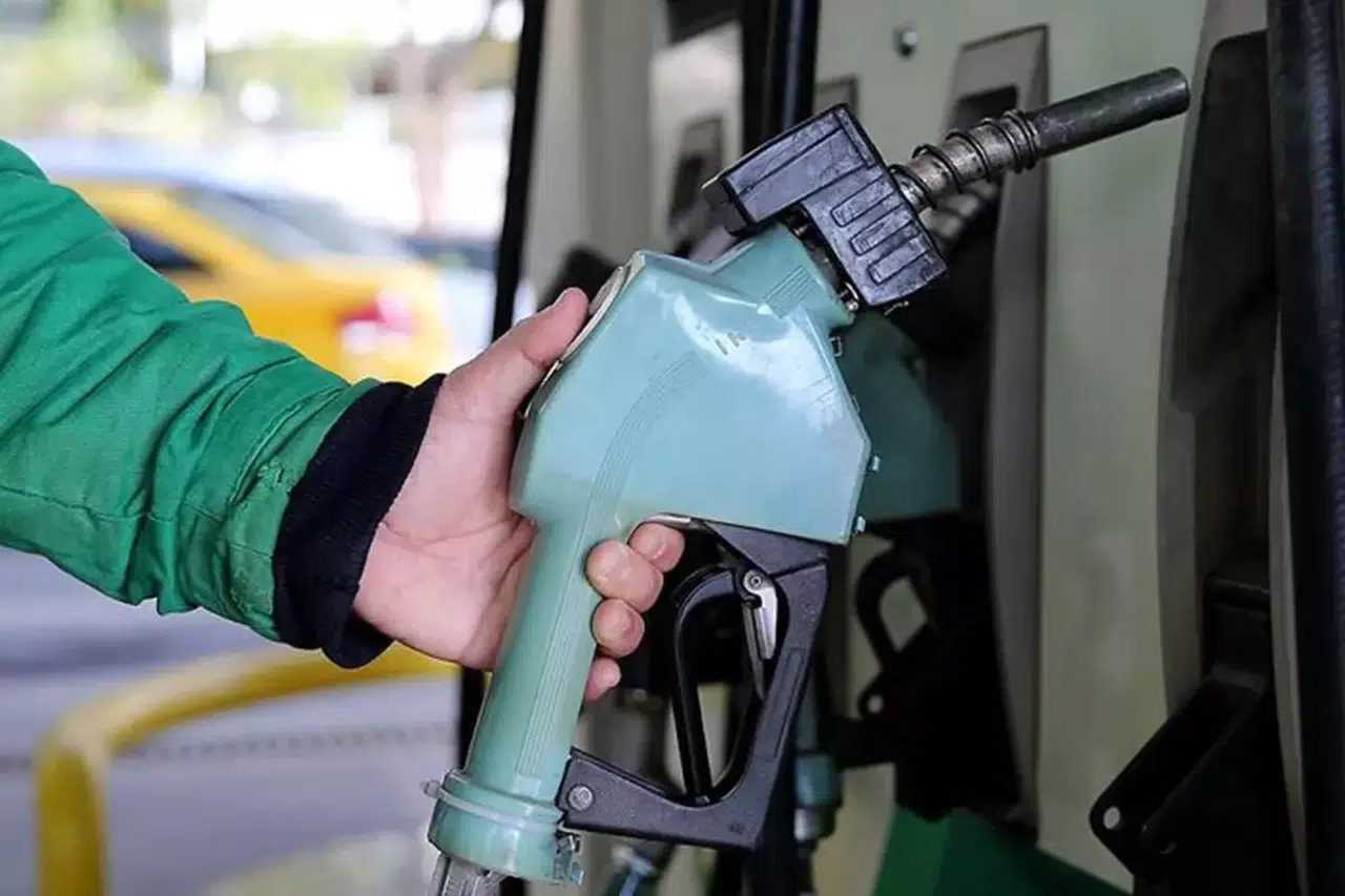 Akaryakıta Zam: Benzin ve Motorin Rekor Fiyatla Başlıyor 3 Akaryakita Zam Benzin ve Motorin Rekor Fiyatla Basliyor 4