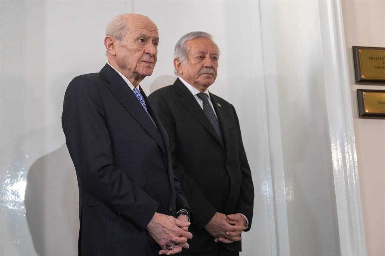 Bahçeli–DEM Heyeti Görüşmesinde Yeni Aşama Mesajı 13 Bahceli–DEM Heyeti Gorusmesinde Yeni Asama Mesaji 14