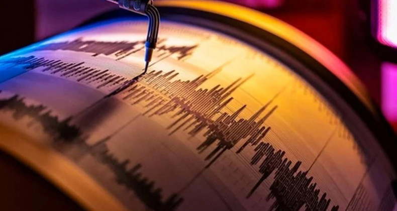 Balıkesir Sındırgı’da 4,9’luk Deprem Korkuttu