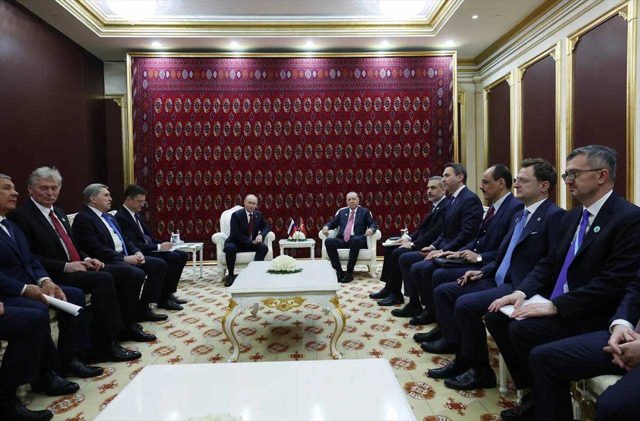 Erdoğan ve Putin Aşkabat’ta Kritik Görüşmede 1 Erdogan ve Putin Askabatta Kritik Gorusmede 1