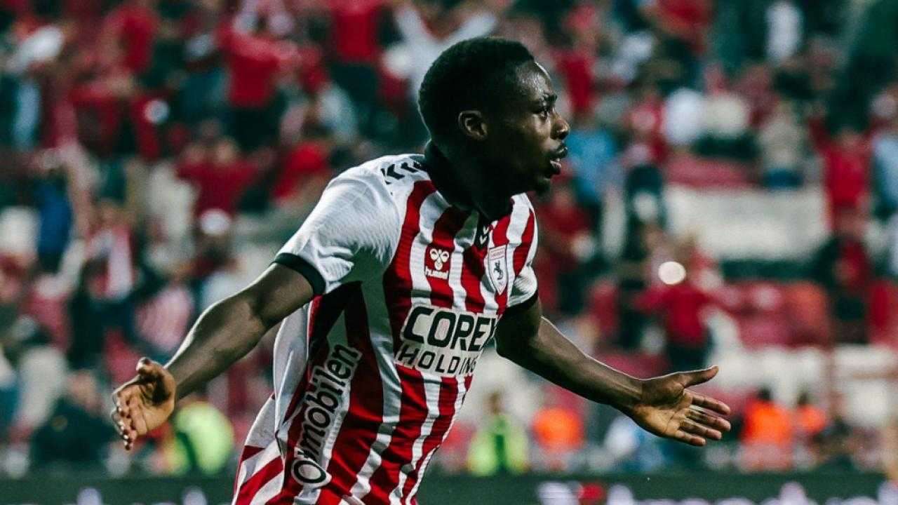 Fenerbahçe’den Musaba Bombası! 4.5 Yıllık Anlaşma 4 Fenerbahceden Musaba Bombasi 4.5 Yillik Anlasma 5