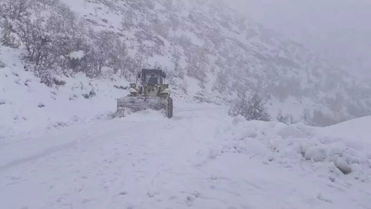 Kar Alarmı: Sıcaklık Çakılıyor, Okullar Tatil Ediliyor 4 Kar Alarmi Sicaklik Cakiliyor Okullar Tatil Ediliyor 5
