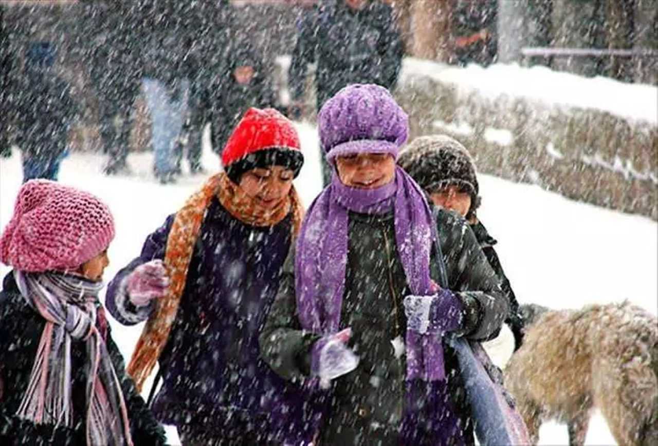 Kar Alarmı: Sıcaklık Çakılıyor, Okullar Tatil Ediliyor 8 Kar Alarmi Sicaklik Cakiliyor Okullar Tatil Ediliyor 9