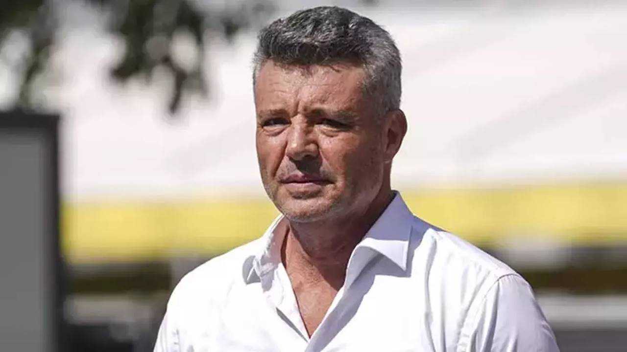 Sadettin Saran Gözaltından Sonra Serbest Bırakıldı 1 Sadettin Saran Gozaltindan Sonra Serbest Birakildi 2