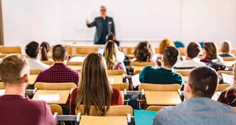 Üniversitelerde Dönüm Noktası: Lisans Eğitimi 3 Yıla İniyor