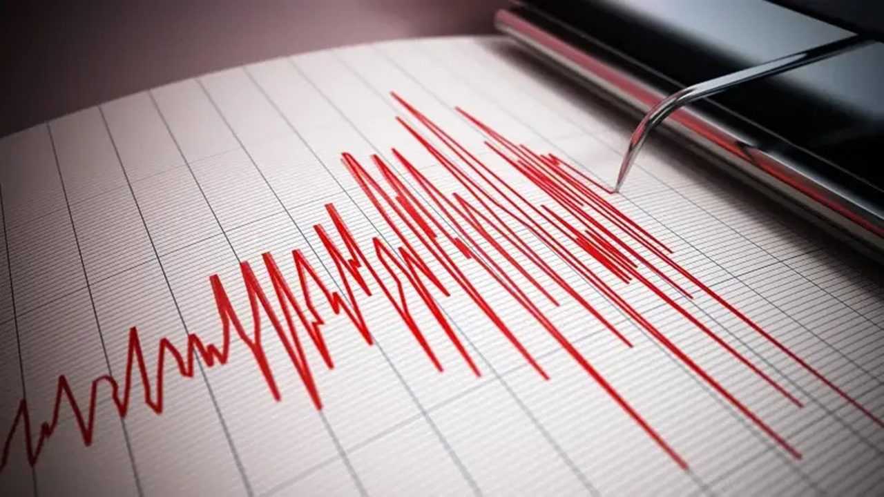 Balıkesir Sındırgı’da Sabah Saatlerinde Korkutan Deprem 2 Balikesir Sindirgida Sabah Saatlerinde Korkutan Deprem 3