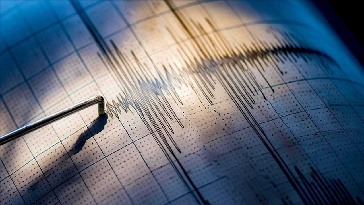 Deprem Kasırgası Sürerken Uyarı Geldi: Artçılar Devam Edecek 1 Deprem Kasirgasi Surerken Uyari Geldi Artcilar Devam Edecek 3