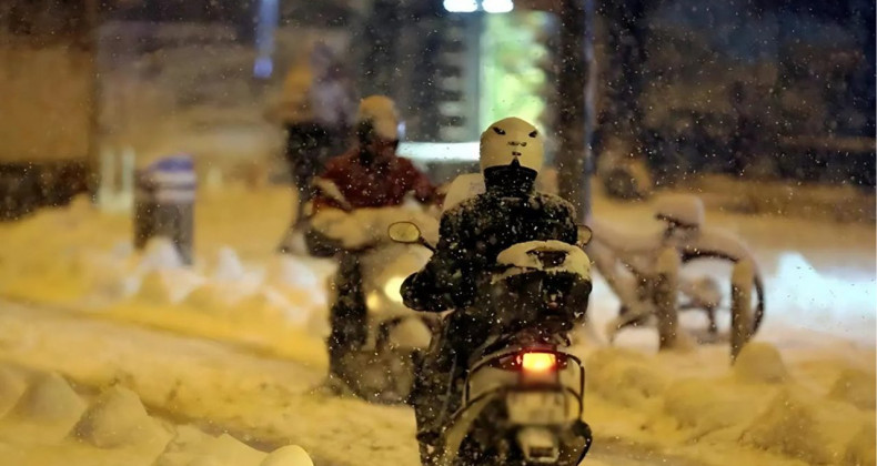 İstanbul’da Kar Alarmı: Kuryelere Trafik Yasağı
