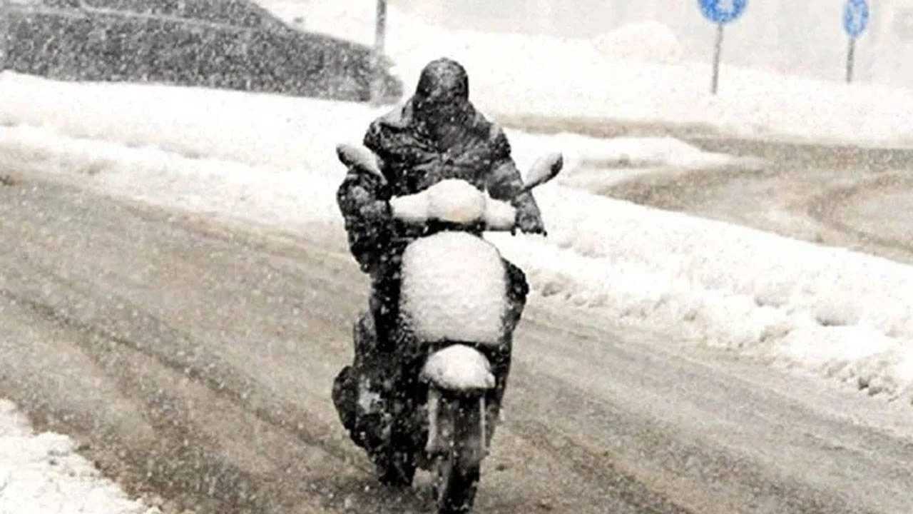 İstanbul’da Kar Alarmı: Kuryelere Trafik Yasağı 2 Istanbulda Kar Alarmi Kuryelere Trafik Yasagi 3