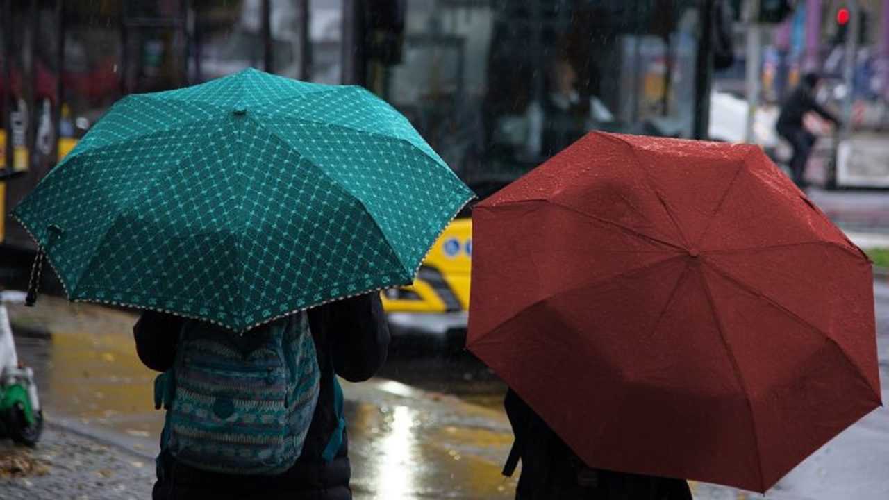 Sarı Kod Alarmı: Fırtına ve Sağanak Geliyor 8 Sari Kod Alarmi Firtina ve Saganak Geliyor 9
