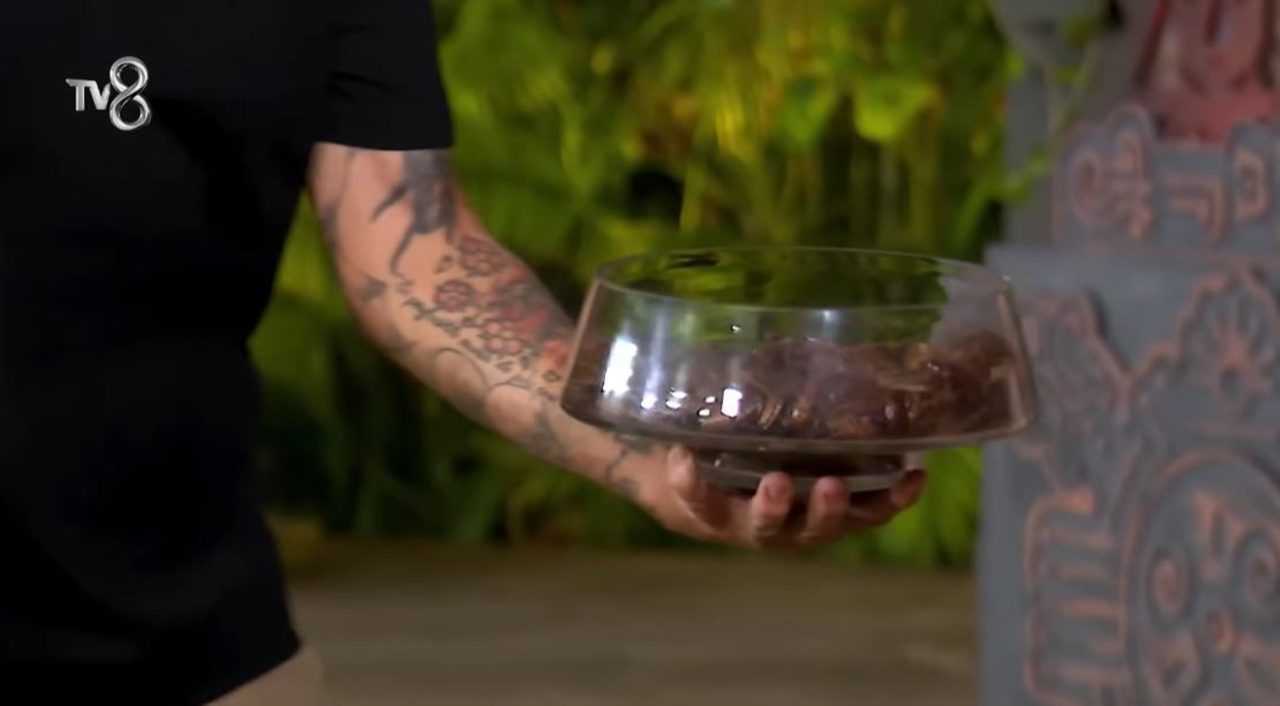 Survivorda Odul Sari Takimin Ceza Olay Yaratti 9