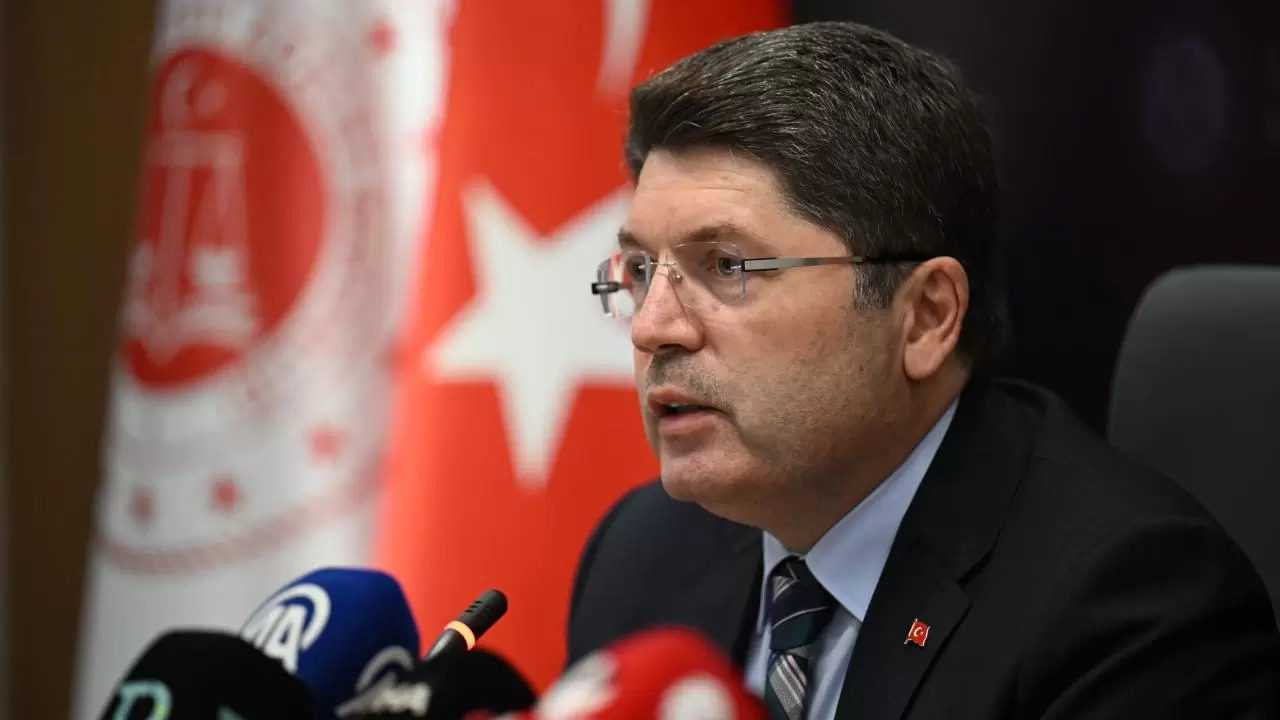 Yargı, Meşruiyet ve Yeni Paket: Bakan Tunç’tan Net Mesajlar 3 Yargi Mesruiyet ve Yeni Paket Bakan Tunctan Net Mesajlar 4
