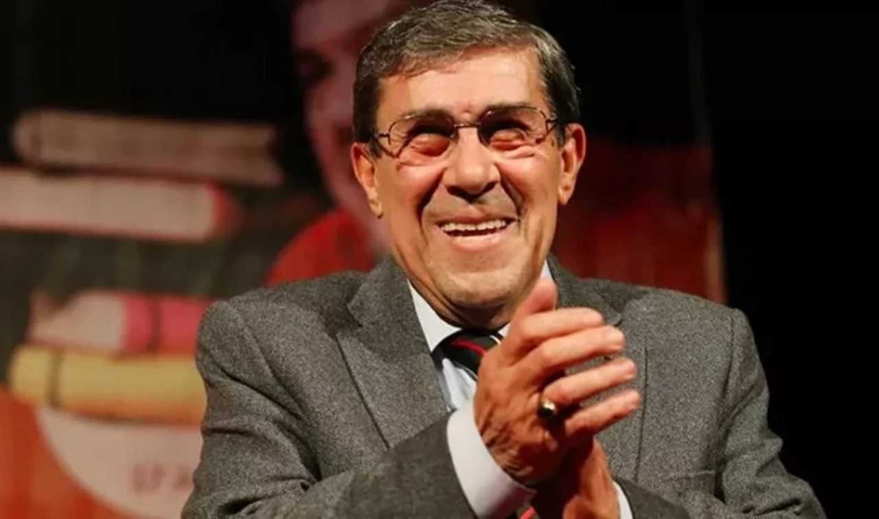 Zihni Göktay’a Büyük İhmal: Kalça Kırığıyla Sahneye Çıktı 2 Zihni Goktaya Buyuk Ihmal Kalca Kirigiyla Sahneye Cikti 3