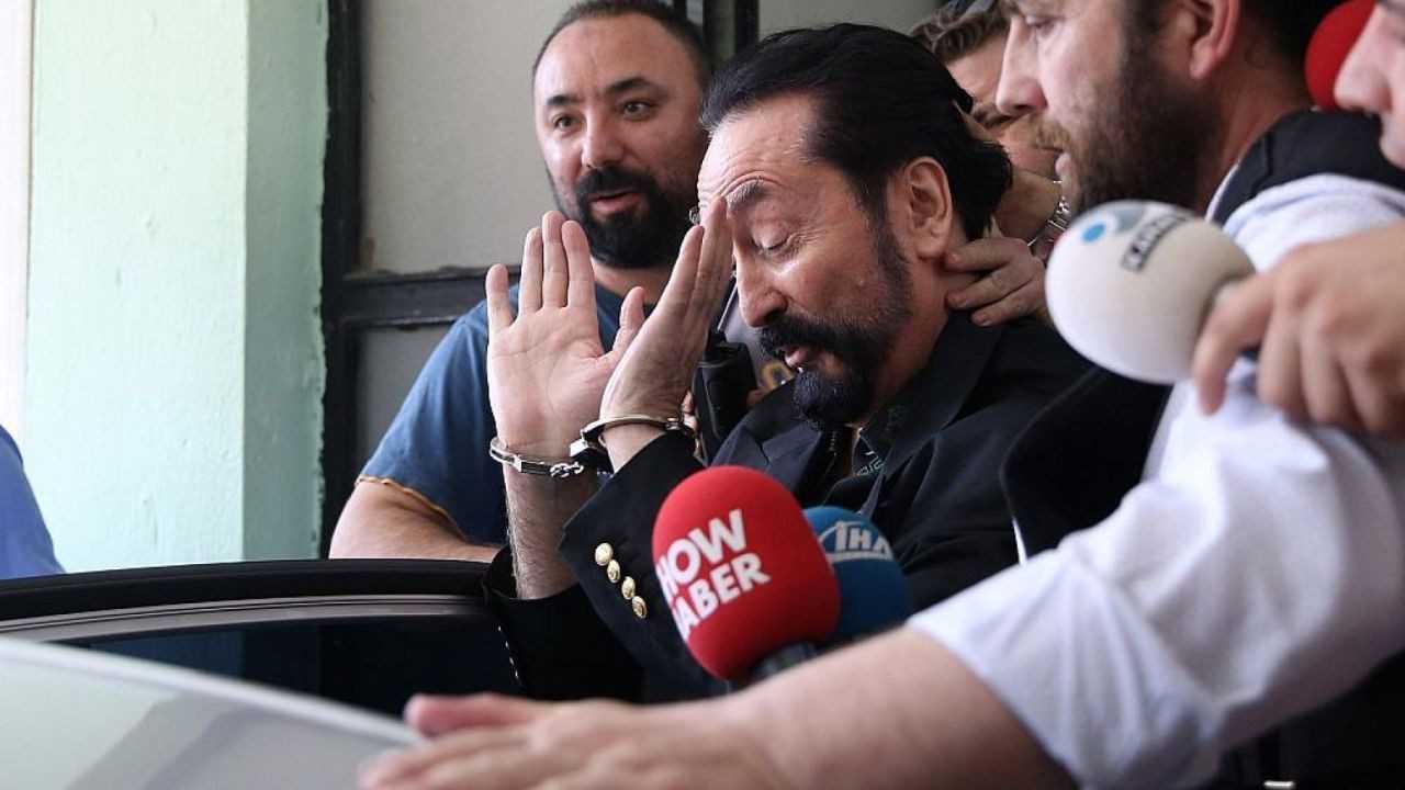 Avukatlar Orgutun Talimatini Disariya Tasiyor 5
