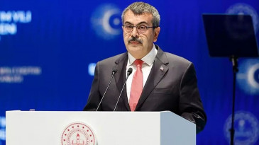 Bakanlıktan Net Çıkış: Sınav Değişmiyor, Sistem Yenileniyor