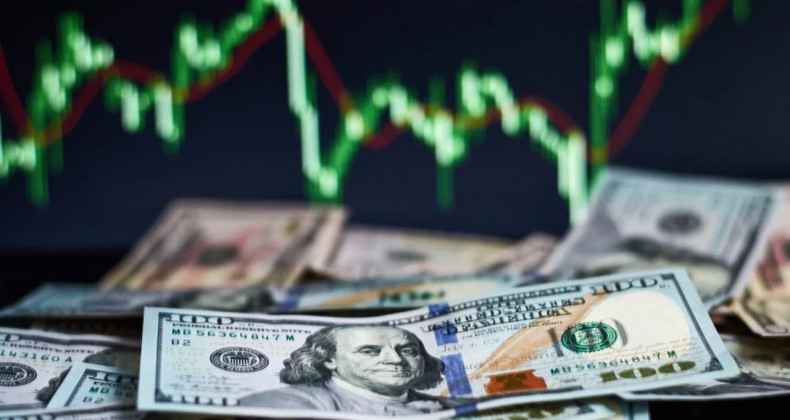 Döviz Yatay, Borsa Güçlü: Piyasalarda Yeni Denge Arayışı