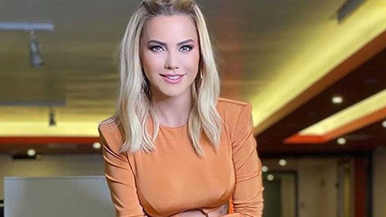 Ece Erken’den Olay Karar! Aylık Kazancı Dudak Uçuklattı 2 Ece Erkenden Olay Karar Aylik Kazanci Dudak Ucuklatti 3