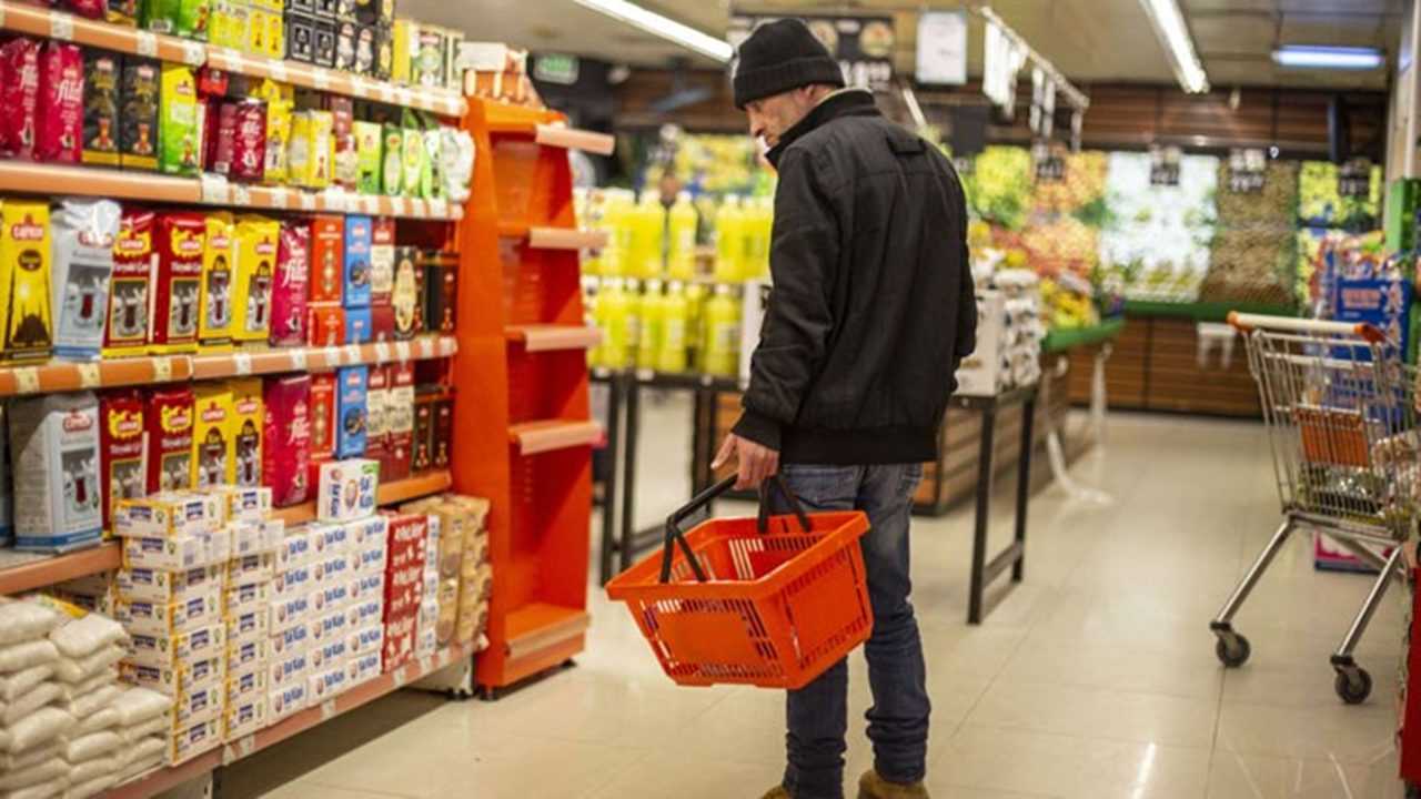 Enflasyon Ateşi Ocak’ta Yükseldi: TÜFE %30’u Aştı 3 Enflasyon Atesi Ocakta Yukseldi TUFE 30u Asti 3