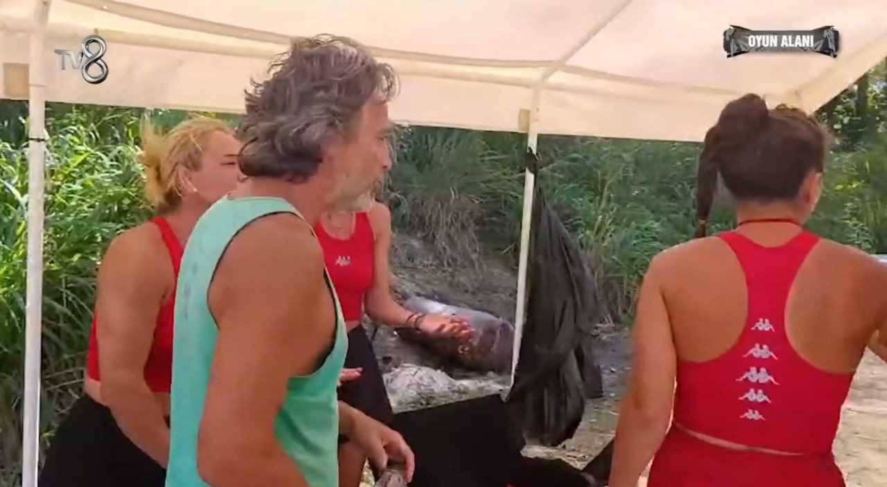 Survivor’da Gerilim: Parkurda Savaş, Konseyde Şok Karar 3 Survivorda Gerilim Parkurda Savas Konseyde Sok Karar 4