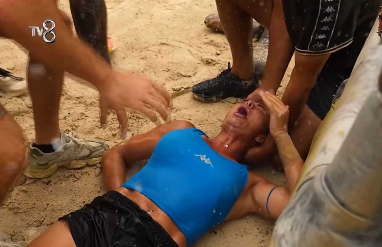Survivor’da Tansiyon Zirvede! Kavga Patladı, Ödül Ünlüler’in 8 Survivorda Tansiyon Zirvede Kavga Patladi Odul Unlulerin 9