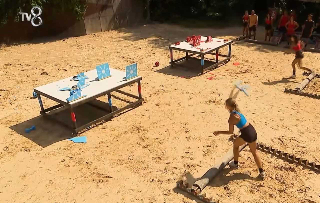 Ünlüler Takımı Dokunulmazlığı Kaptı, Gönüllüler Şokta 4 Unluler Takimi Dokunulmazligi Kapti Gonulluler Sokta 5
