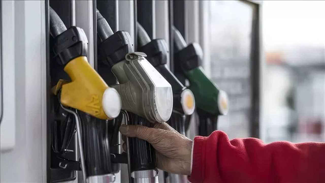 Akaryakıtta Şok: Eşel Mobil Olmasa Fiyatlar Uçacaktı 2 Akaryakitta Sok Esel Mobil Olmasa Fiyatlar Ucacakti 3