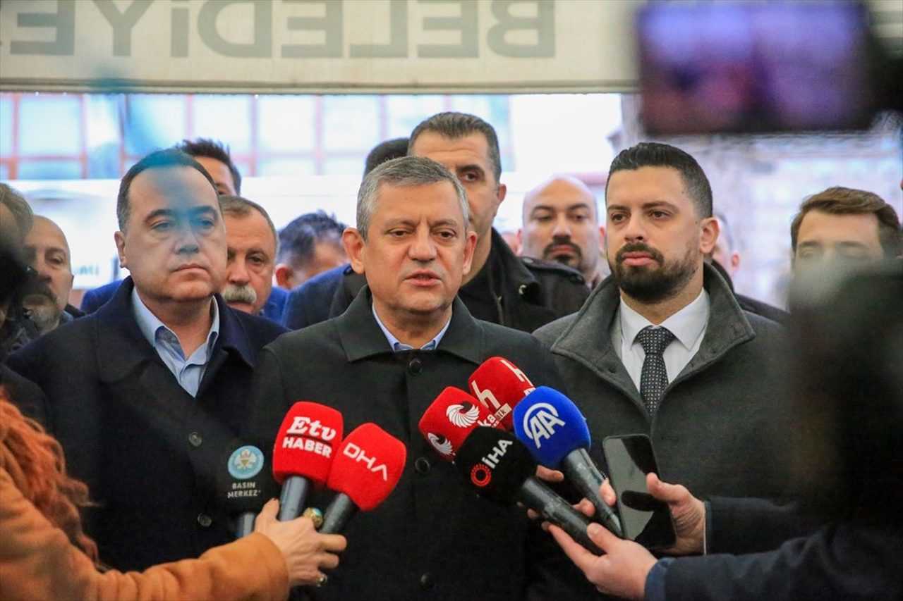 Bayramda Siyaset Alevlendi Ozelden Sert Cikis 2