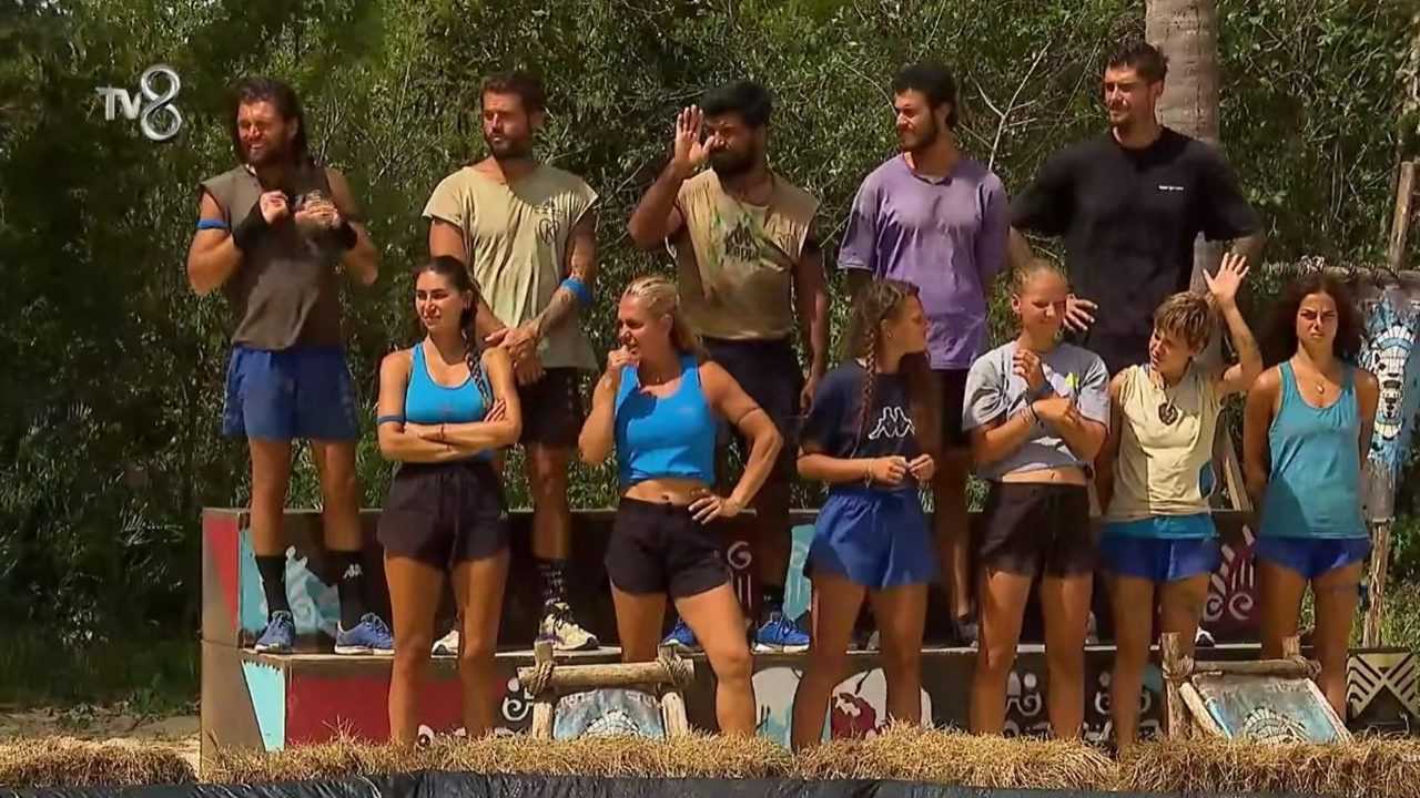 Çamur, Zil ve Bayrak Mücadelesi: Survivor’da Heyecan Dorukta 1 Camur Zil ve Bayrak Mucadelesi Survivorda Heyecan Dorukta 2