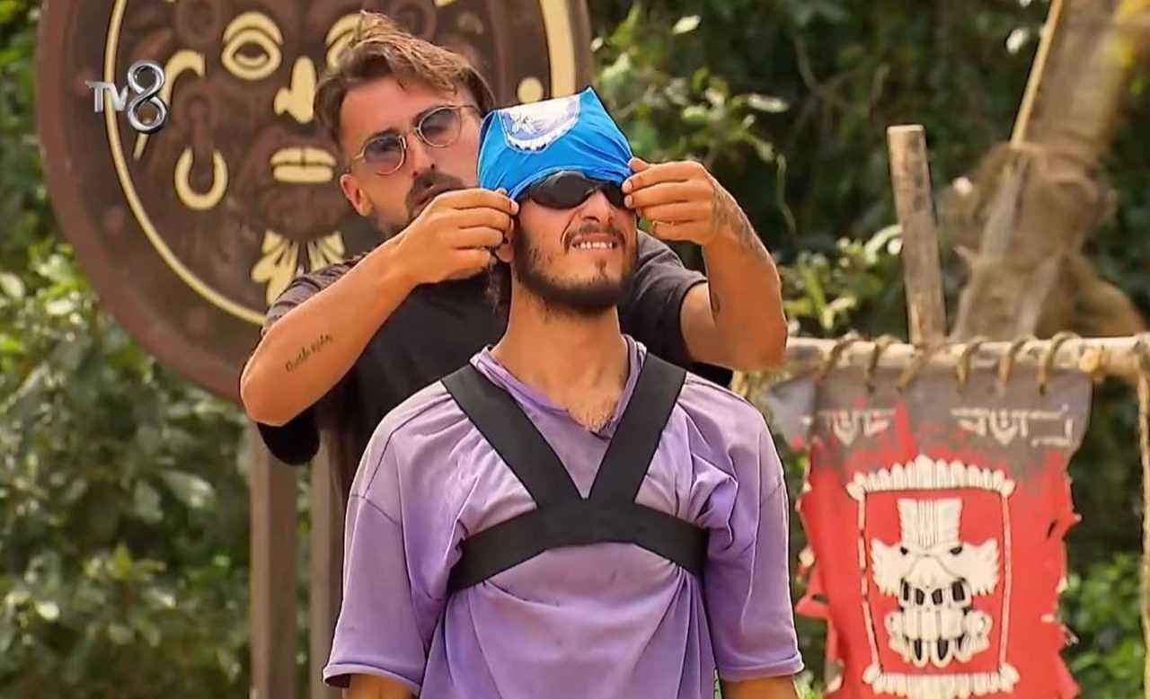 Çamur, Zil ve Bayrak Mücadelesi: Survivor’da Heyecan Dorukta 4 Camur Zil ve Bayrak Mucadelesi Survivorda Heyecan Dorukta 5