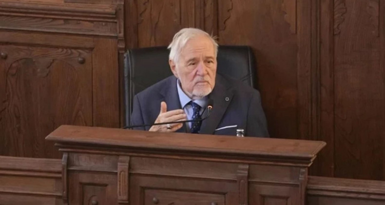 İlber Ortaylı, Fatih’in Yanında Ebedî İstirahat Edecek