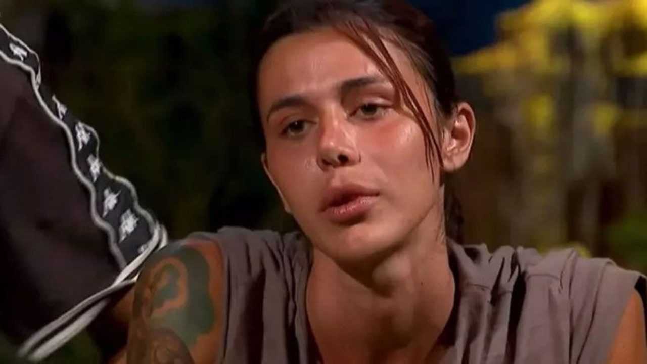 Survivor’da Aşk Krizi Büyüyor: Nefise Benim İçin Bitti Dedi 18 Survivorda Ask Krizi Buyuyor Nefise Benim Icin Bitti Dedi 19