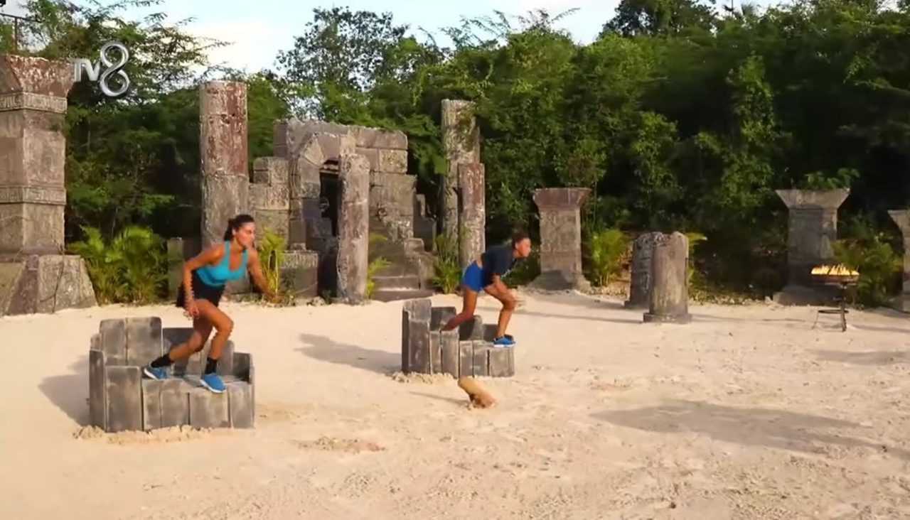 Survivorda Kavga Nefise Ile Nagihan Karsi Karsiya Geldi 15